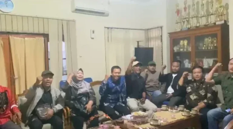 Hasil Rakor ! Kades Tunggulsari Minta Maaf dan Tegaskan Tolak Tambang Bersama Warga
