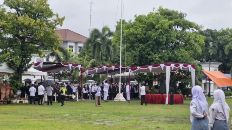 Upacara HAB ke-80 Kemenag di Kendal, Bupati Sampaikan Seruan Persatuan dari Menteri Agama