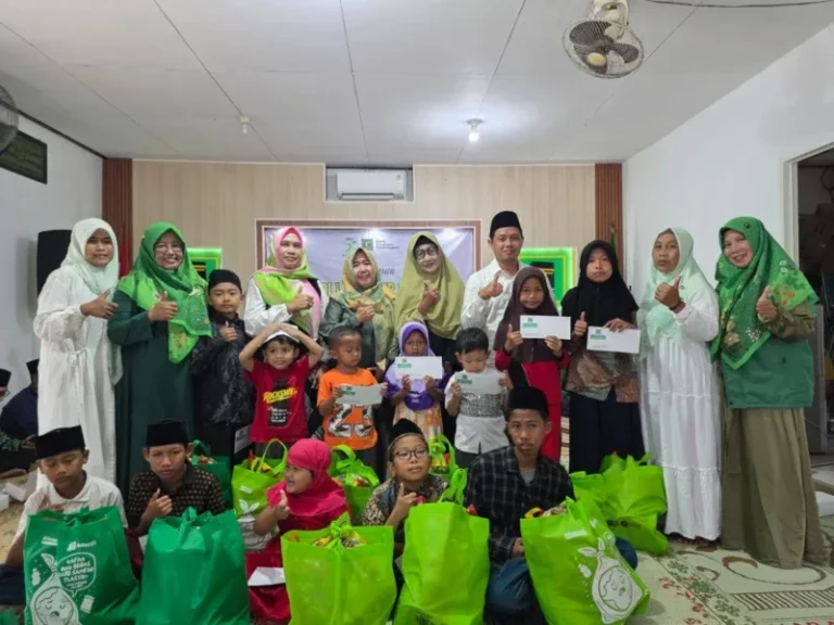 Harlah ke-53 PPP Kendal Santuni Anak Yatim
