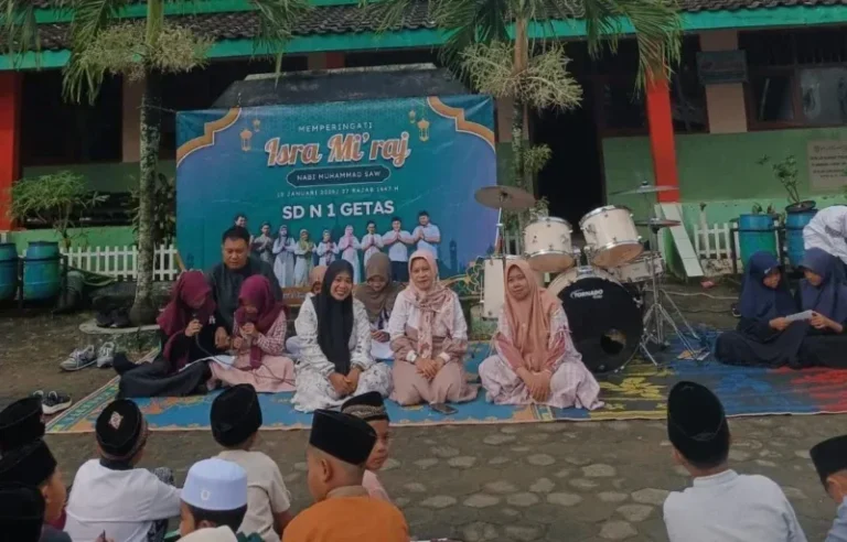 Perkuat Aqidah Sejak Dini, SD Negeri 1 Getas Peringati Isra Mi’raj