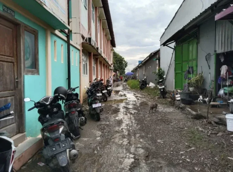 Santri Keluhkan Jalan Rusak Saat Ujian, Harapkan Perhatian Pemkab Kendal