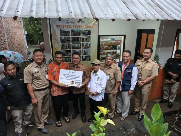 Lazismu Bedah Rumah Warga, Wali Kota Magelang Apresiasi Muhammadiyah