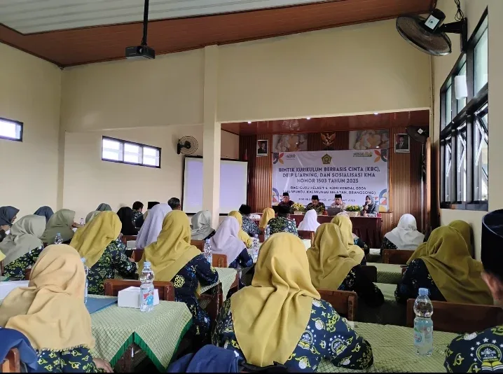 Tak Sekadar Mengajar! Guru MI di Kendal Diajari Kurikulum Berbasis Cinta
