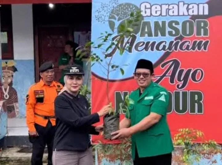 Ansor Kendal Tanam 2.000 Pohon, Bupati Apresiasi Gerakan Pelestarian Lingkungan