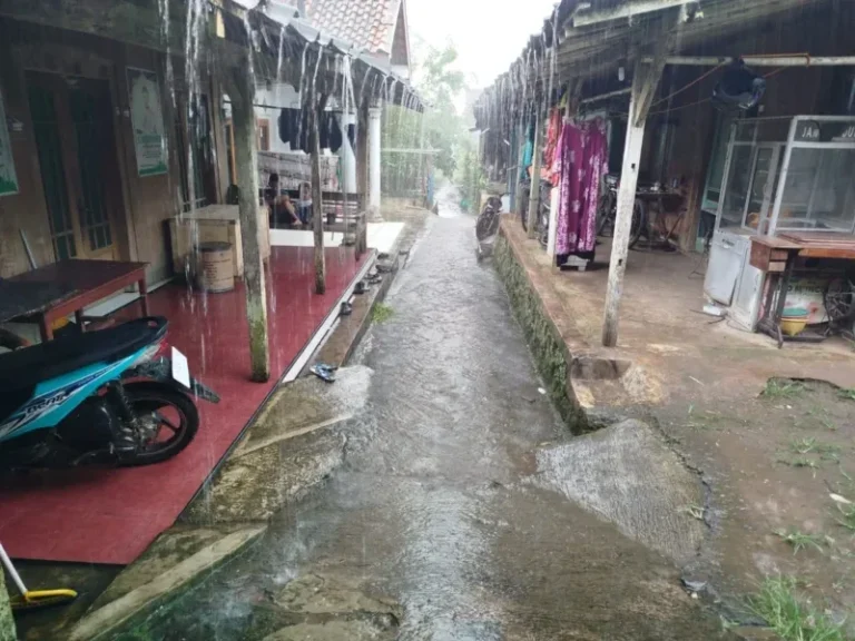 Hari Pertama Puasa Ramadhan, Kendal Diguyur Hujan di Tengah Ancaman Banjir