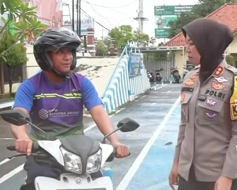 Kapolres Batang Sidak Pelayanan SIM, Netizen Soroti Dugaan Pungli dan Proses Dipersulit