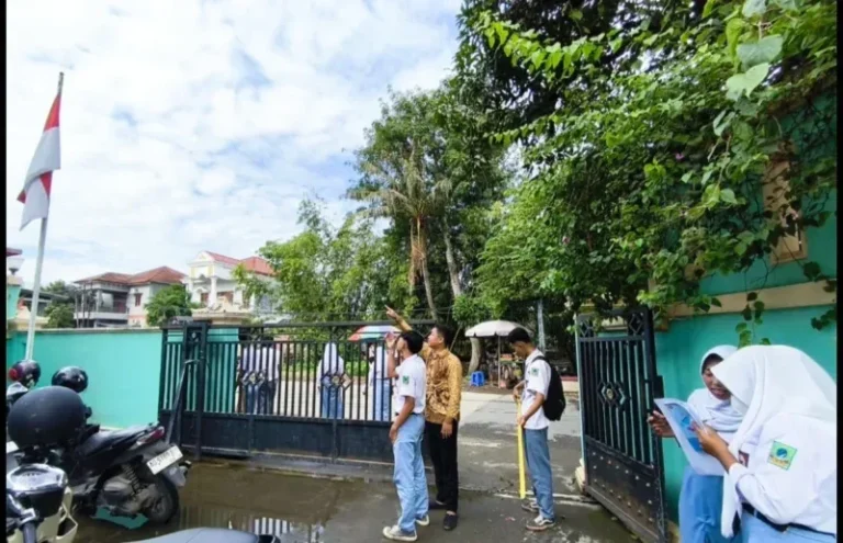 siswa SMA NU 05 Brangsong melaksanakan ujian praktik