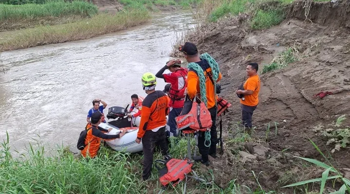 Kronologi Tiga Warga Hanyut di Kalibodri