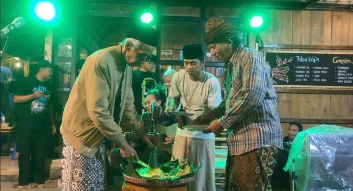 Qulhu Kopi Kendal, Perpaduan Kafe Modern dan Nilai Pesantren