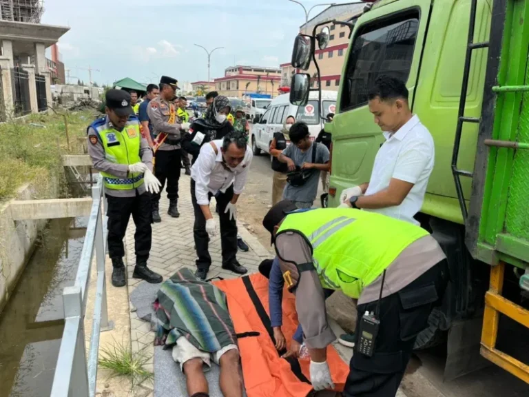 Penemuan Sopir Meninggal di Samping Truk HINO di Kawasan Industri Kendal