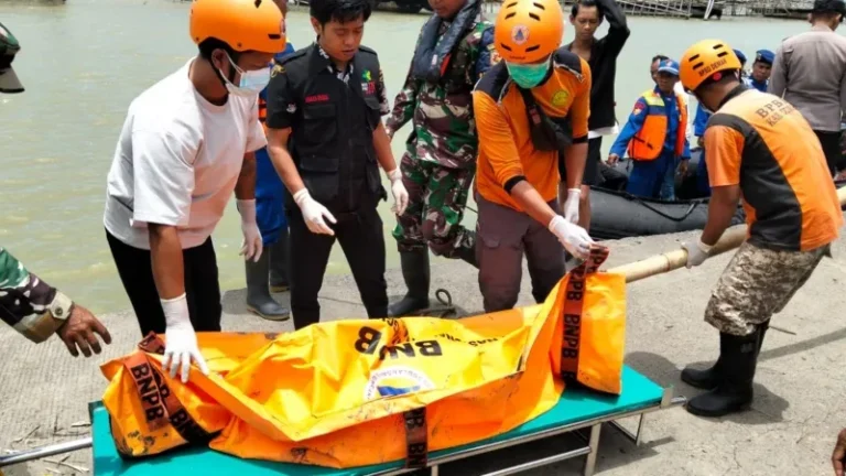 Anak 6 Tahun Hanyut di Irigasi Sojomerto Gemuh, Ditemukan di Perairan Demak