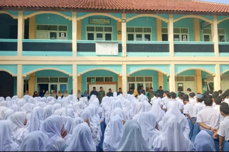 Halal Bihalal SMA NU 05 Brangsong, Momentum Saling Memaafkan dan Semangat Berprestasi