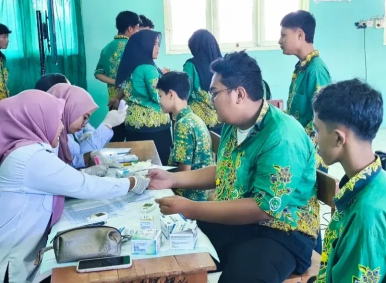 Cek Kesehatan Gratis di SMA NU 05 Brangsong, Deteksi Dini Kesehatan dan Perilaku Siswa