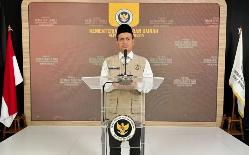 Kepala Biro Humas Kemenhaj, Moh. Hasan Afandi, menyampaikan komitmen pemerintah dalam mencegah praktik haji ilegal di Media Center Haji Jakarta, Sabtu (2/5/2026). (MCH 2026)