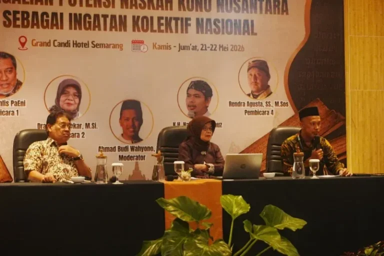 Sekretaris Dewan Pakar IKON Sri Sumekar menyampaikan materi tentang mekanisme registrasi naskah kuno sebagai Ingatan Kolektif Nasional dalam forum yang digelar Perpusnas di Semarang, Kamis (21/5/2026).