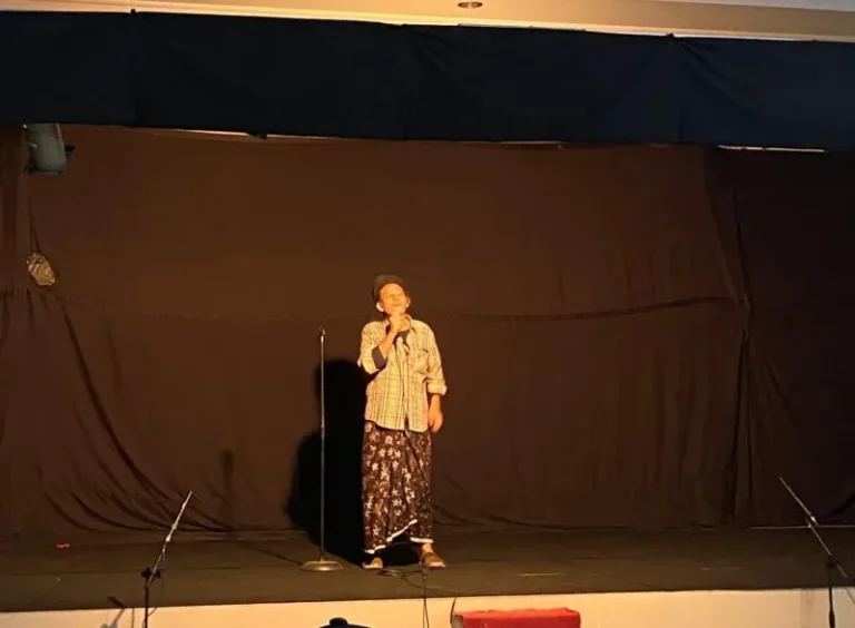 Festival Teater Pelajar Jawa Tengah Piala Sri Murtono 2026, Poex Ibenk: Teater Mengajarkan Peran di Panggung Kehidupan