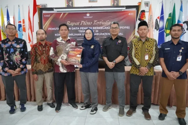 KPU Kabupaten Kendal menggelar Pleno Rekapitulasi Data Pemilih Berkelanjutan Triwulan III Tahun 2026.