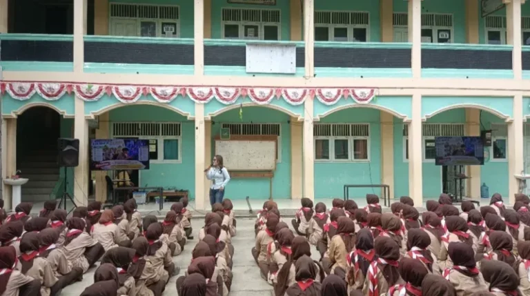 Cegah Kekerasan Berbasis Digital, SMANULIBRA Bekali 207 Siswi dengan Edukasi Perlindungan Diri